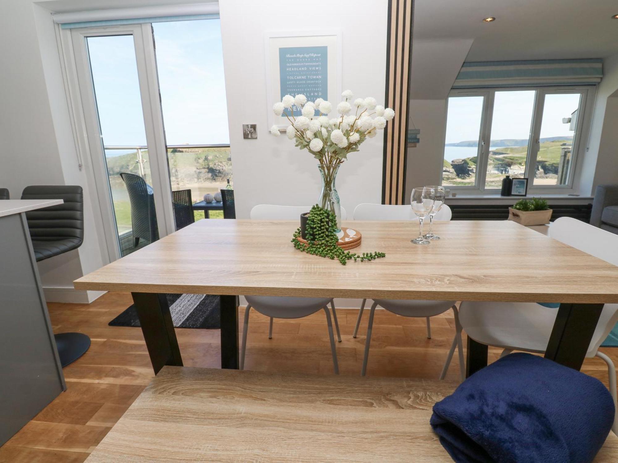 Island View Apartment