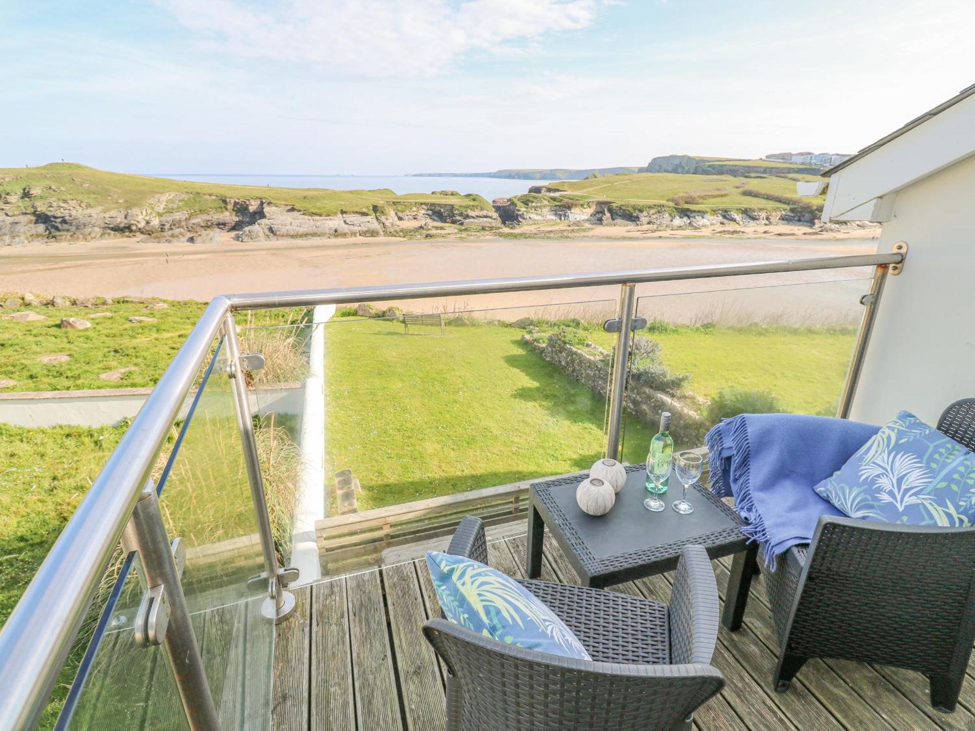 Island View Apartment