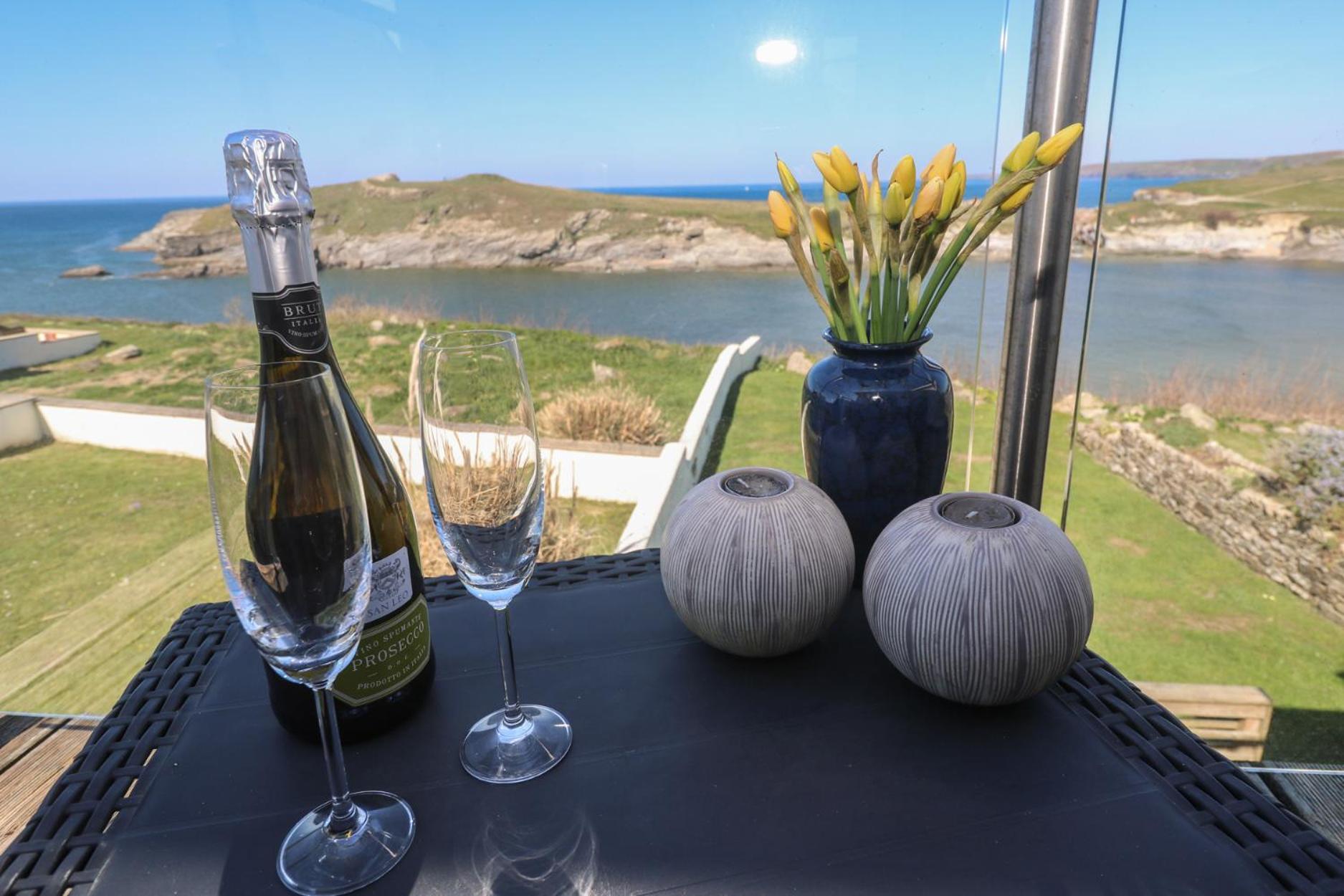 Island View Apartment